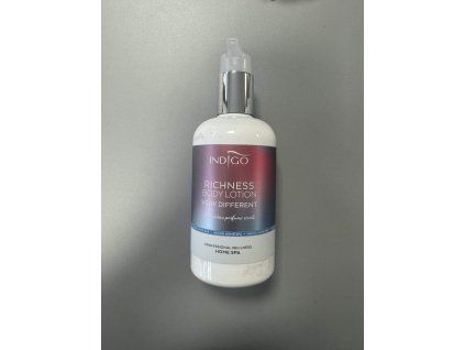 Egyéb márka -- Very Different Testápoló 300ml