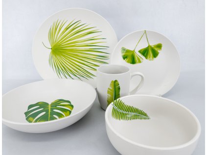 27692 cela jidelni sada cream ginkgo talire misky a hrnek na svetlem pozadi s ruznymi motivy zelenych tropickych listu