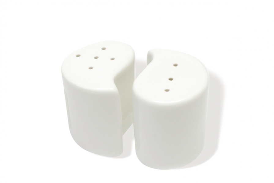 Maxwell and Williams White Basic Coupe MW solnička a kořenka  Yin & Yang