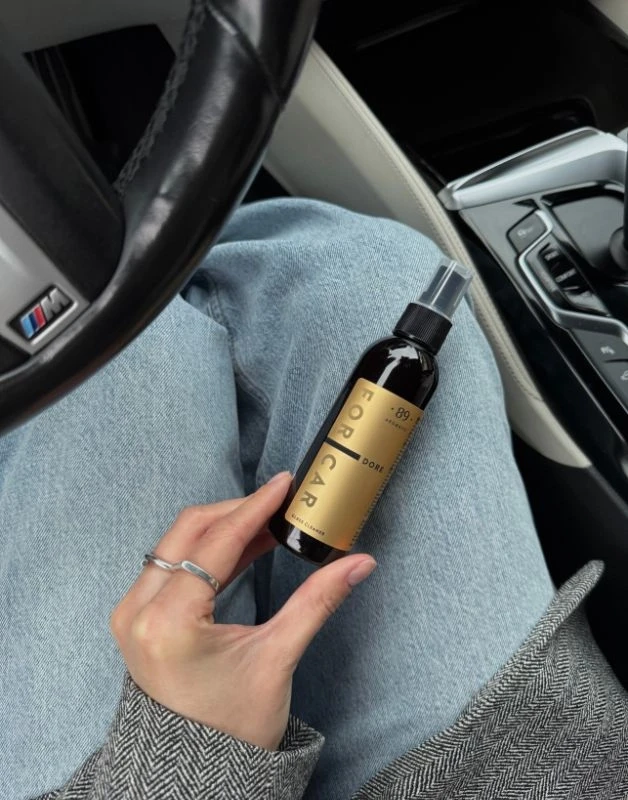 Aromatic89 Parfémovaný čistič skel do auta - Dore
