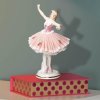 Aelteste Volkstedter Porcelánová soška "Tanečnice v krajkových šatech" růžová
