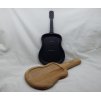 1581 1 kytara litinovy talir s drevenym podstavcem
