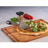 EAN4006664292450 29245 gefu vysoce kvalitni servirovaci lopatka jako krajec na pizzu na drevene desce