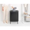 Bo Laundry Bin Hi, 2 x 45L, Plastic Lid Matt Black 8710755200564 Brabantia 96dpi 1000x750px 7 NR 22134