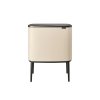 Bo Touch Bin, 36L Soft Beige 8710755201189 Brabantia 96dpi 1000x1000px 7 NR 27601