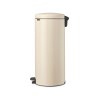 NewIcon Pedal Bin, 30L Soft Beige 8710755149962 Brabantia 96dpi 1000x1000px 7 NR 27504