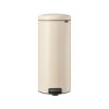 NewIcon Pedal Bin, 30L Soft Beige 8710755149962 Brabantia 96dpi 1000x1000px 7 NR 27502