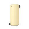 NewIcon Pedal Bin, 30L Mellow Yellow 8710755233845 Brabantia 96dpi 1000x1000px 7 NR 35579