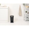 StepUp Pedal Bin 10L Dark Grey 8710755800344 Brabantia 96dpi 1000x1000px 7 NR 31996