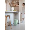 StepUp Pedal Bin 10L Jade Green 8710755800368 Brabantia 96dpi 1000x1000px 7 NR 32084