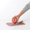 Apple Corer TASTY+ Aubergine Red 8710755122620 Brabantia 96dpi 1000x1000px 7 NR 15263