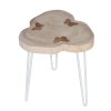 28499 drevena stolicka natural trio 40 cm sedak z paulovnie dreva ve tvaru trojlistku stojici na bilych kovovych hairpin nohach