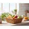 28451 5 podnos liana l z morske travy 31x31x9 cm s pletenou strukturou naplneny cerstvym ovocem a zeleninou mrkev jablka mandarinky umisteny na kuchynske lince
