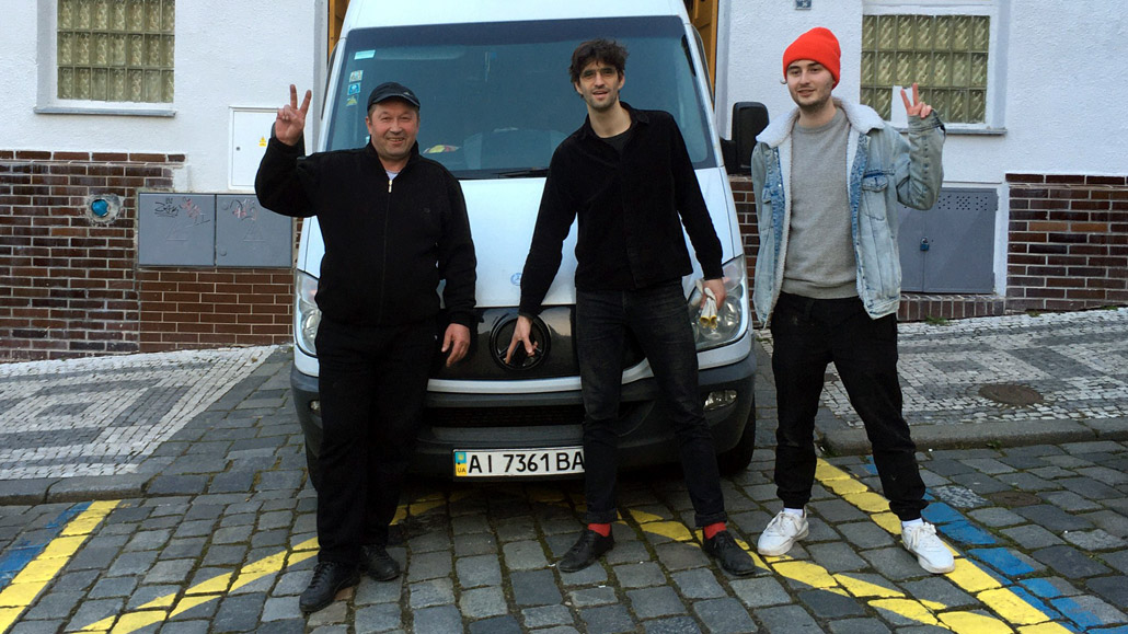 Umění pomáhá napadené Ukrajině