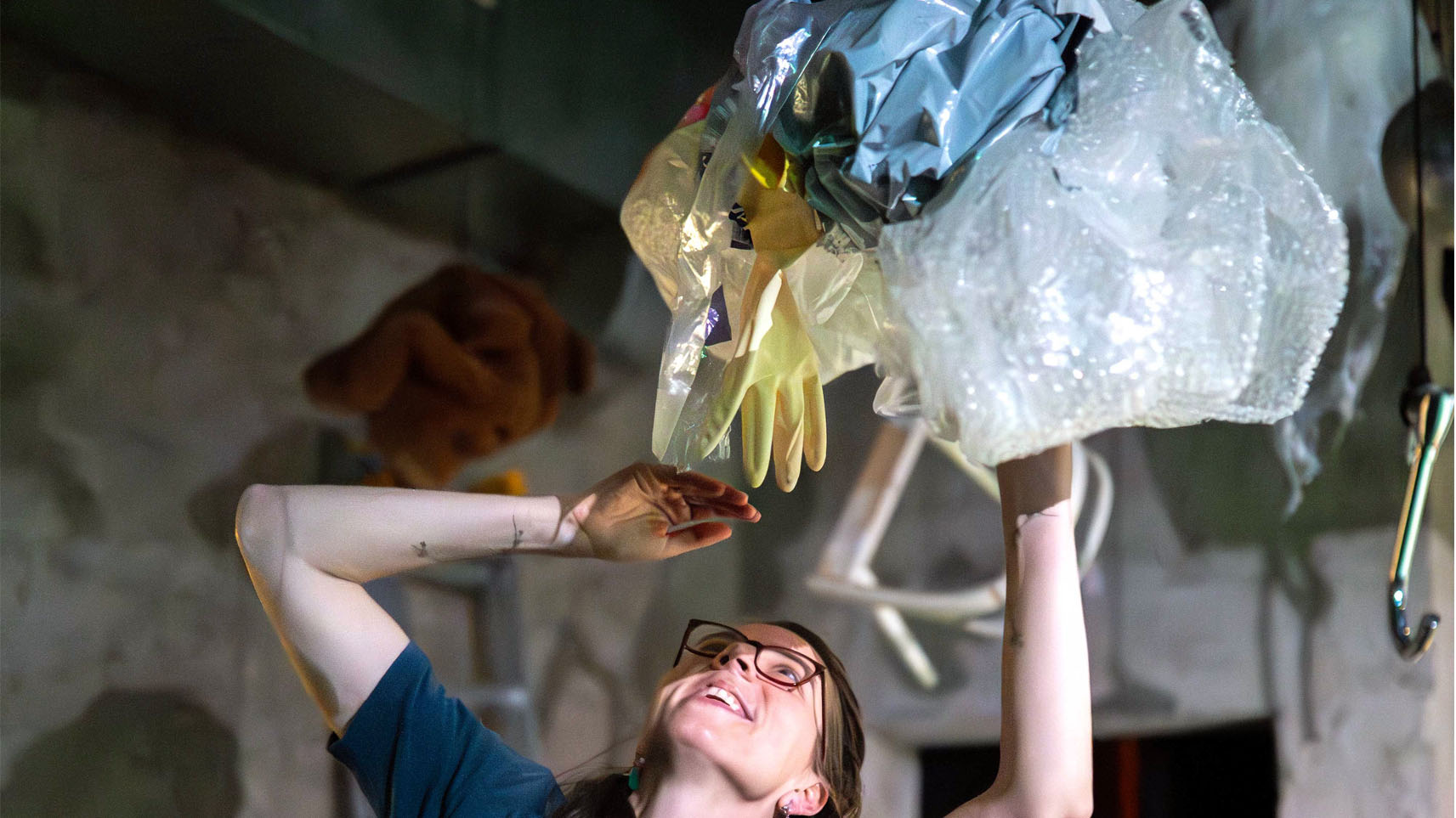 REALIZACE: Pět divadelních inscenací