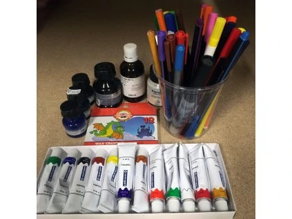 výtvarné potřeby