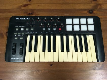 klávesy M-AUDIO