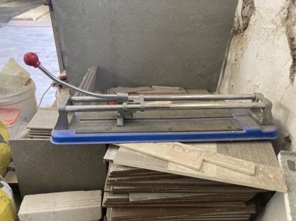 řezačka na kachličky