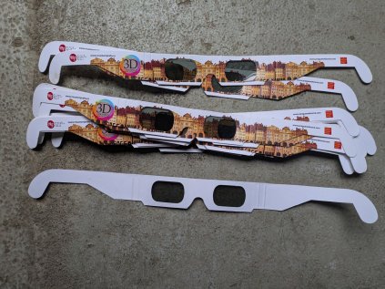 3d brýle papírové