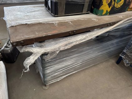 ponk 3m stul činoherak