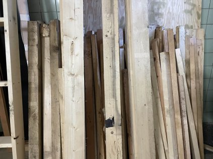 trámky a latě dřevo