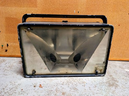 průmyslové svítidlo