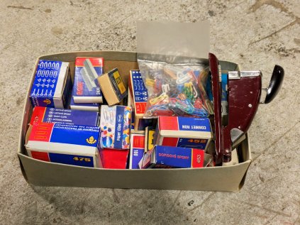 kancelářské spony