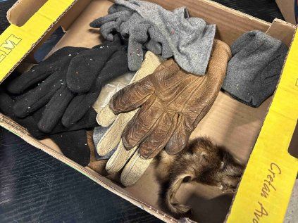 rukavice staré