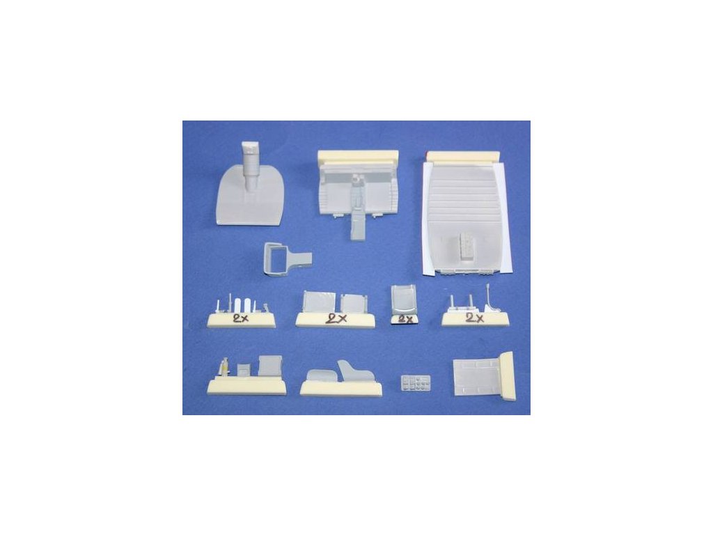 1/35 OH-6 interior set for Dragon