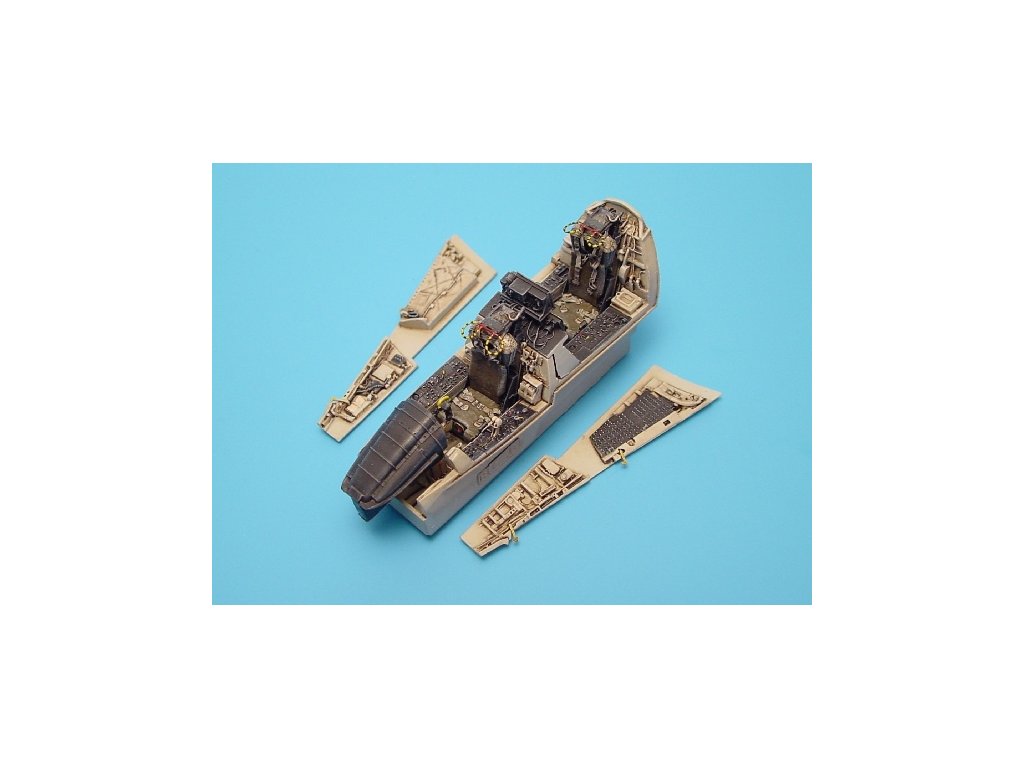 1/48 RF-4B Phantom II cockpit set