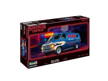 Revell 07732 Stranger Things GMC WSQK Squawk Van 1/25