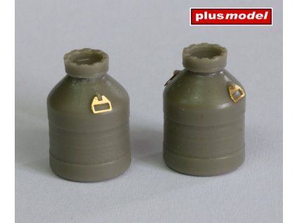 1/35 Plastic barrels