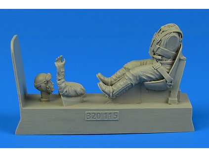 1/32 German Luftwaffe Pilot for Bf 109 with seat