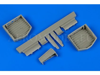 1/48 P-40M Kitty Hawk wheel bay - HOBBY BOSS