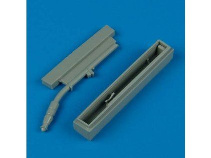 1/32 F-105 Thunderchief refueling probe - TRUMPETER