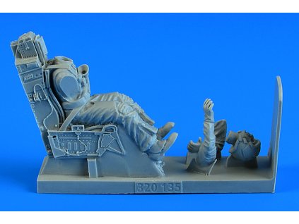 1/32 USAF Pilot with ej. seat for F-117A for REVELL/TRUMPETER kit