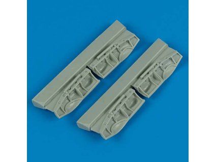 1/72 Beaufighter undercarriage covers - HASEGAWA