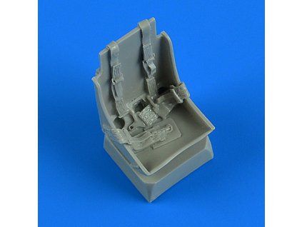 1/32 P-51B Mustang seat with safety belts