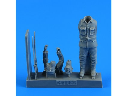 1/35 Japanese WWII suicide officer for the Japanese Suicide Craft Kaiten II