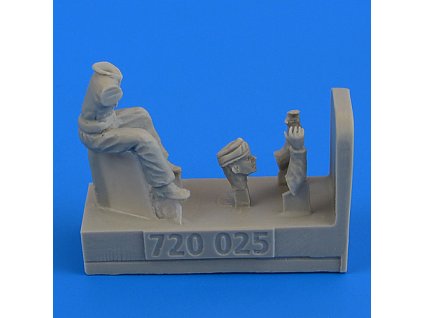 1/72 WWII RAF Motorcycle Driver - part 2