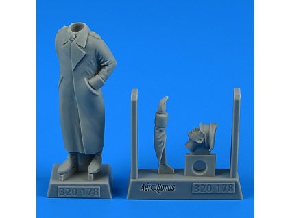 1/32 German WWII Luftwaffe General for x kit
