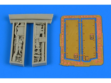 1/72 F-4J Phantom II electronic bay