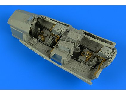 1/32 Panavia Tornado GR.1 - early v. cockpit set for REVELL kit
