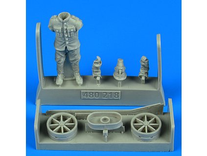1/48 German or Austro-Hungarian WWI aircraft mechanic with handling tail skid hand cart