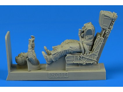 1/32 US Navy Pilot for F/A-18A/C with ejection sea