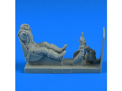 1/32 USAF WWII Pilot with ej. seat for P-47 Thunderbolt for HASEGAWA kit