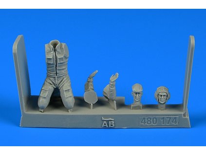 1/48 Soviet Aircraft Mechanic - the period of the Warsaw pact (3)