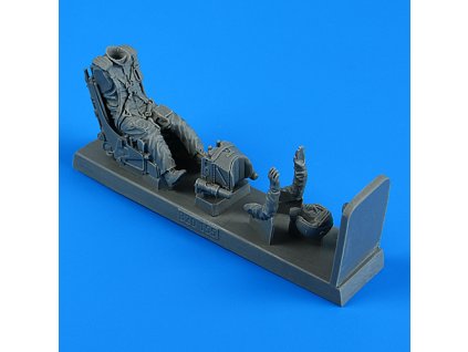 1/32 Soviet Pilot with ej. seat for Su-25