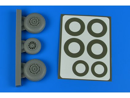 1/48 B-26K Invader wheels & paint masks - early - Diamond Pattern - ICM