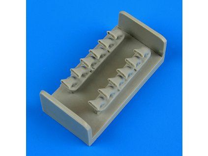 1/48 P-40M Kitty Hawk exhaust - HOBBY BOSS